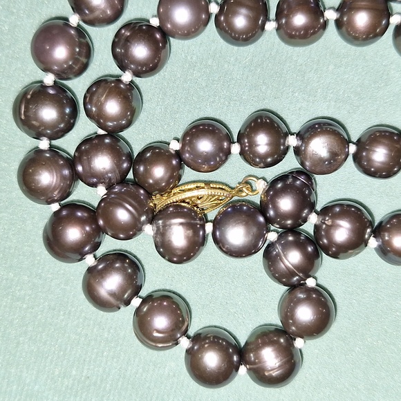 🦪 Stunning vintage black pearl knotted necklace. 18" freshwater dyed. - Picture 6 of 17